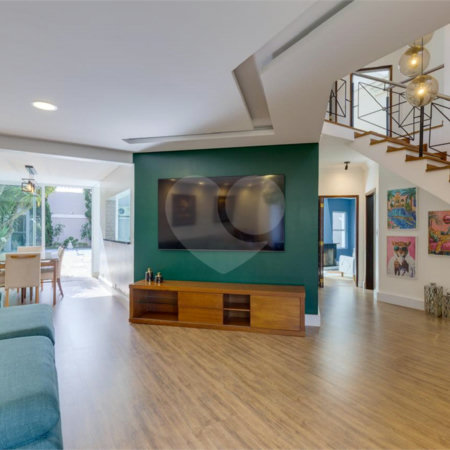 Casa à venda com 4 quartos, sendo 2 suítes, em Interlagos, São Paulo, SP