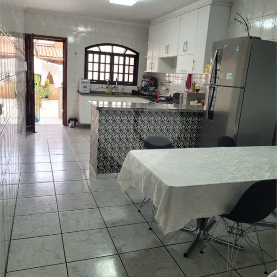 Sobrado de 3 quartos à venda na Penha