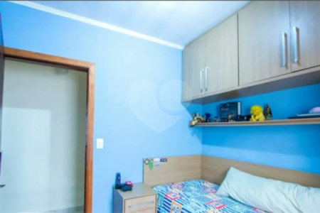 Casa com 172m² , 3 dormitórios , sendo 1 suíte , 2 vagas , à venda no Jardim Alvorada em Santo André.