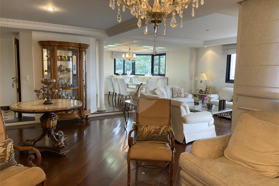 Apartamento de alto padrão em Pinheiros
