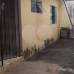 Casa térrea com amplo terreno