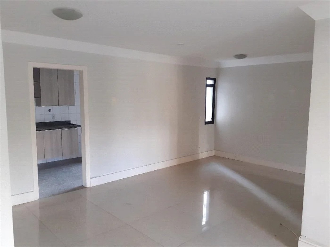 Apartamento à venda com 3 quartos, sendo 1 suíte,  em Morumbi, São Paulo, SP