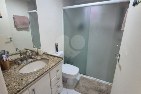 Apartamento à venda com 3 quartos, sendo 1 suíte,  em Jardim Marajoara, São Paulo, SP