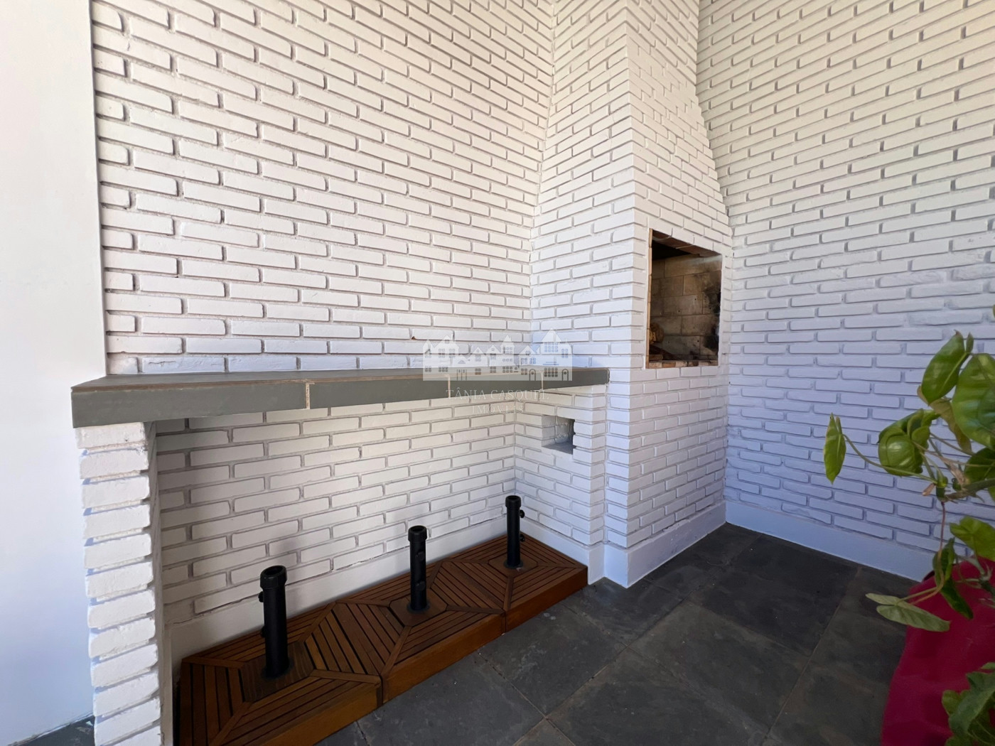 Casa Térrea à venda com 5 quartos, sendo 3 suítes, em Vila Esperia Ou Giglio, Atibaia, SP