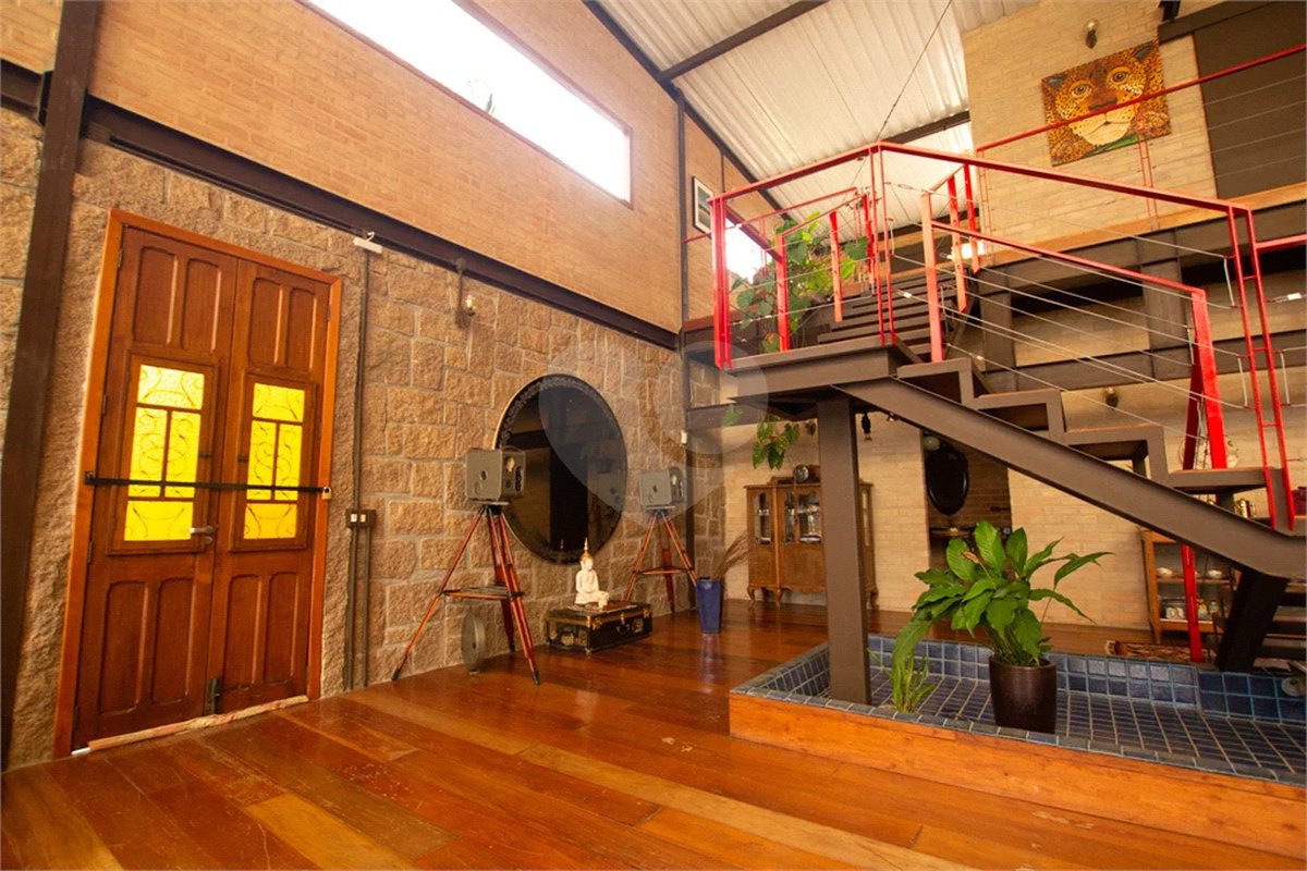 Sítio à venda com 8 quartos, sendo 4 suítes, em Taiaçupeba, Mogi das Cruzes, SP