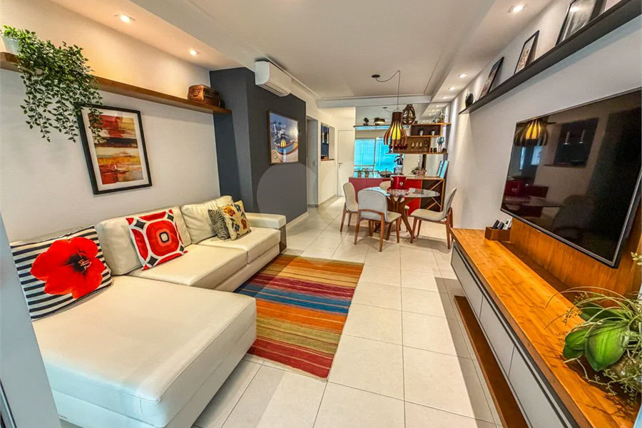 Apartamento à venda com 3 quartos, sendo 1 suíte, em Riviera de São Lourenço, Bertioga, SP