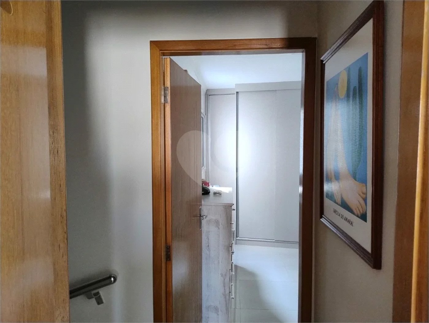Vende-se Sobrado com 2 Suítes em Condomínio Fechado – Vila Ré