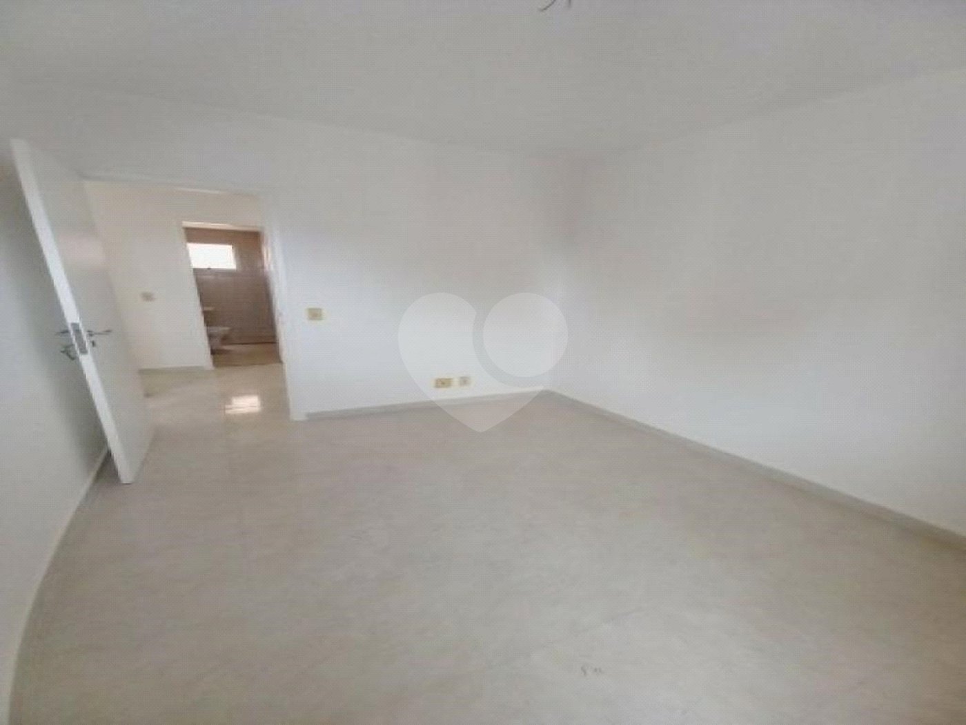 Apartamento à venda com 3 quartos, sendo 1 suíte, em Vila Santa Catarina, São Paulo, SP