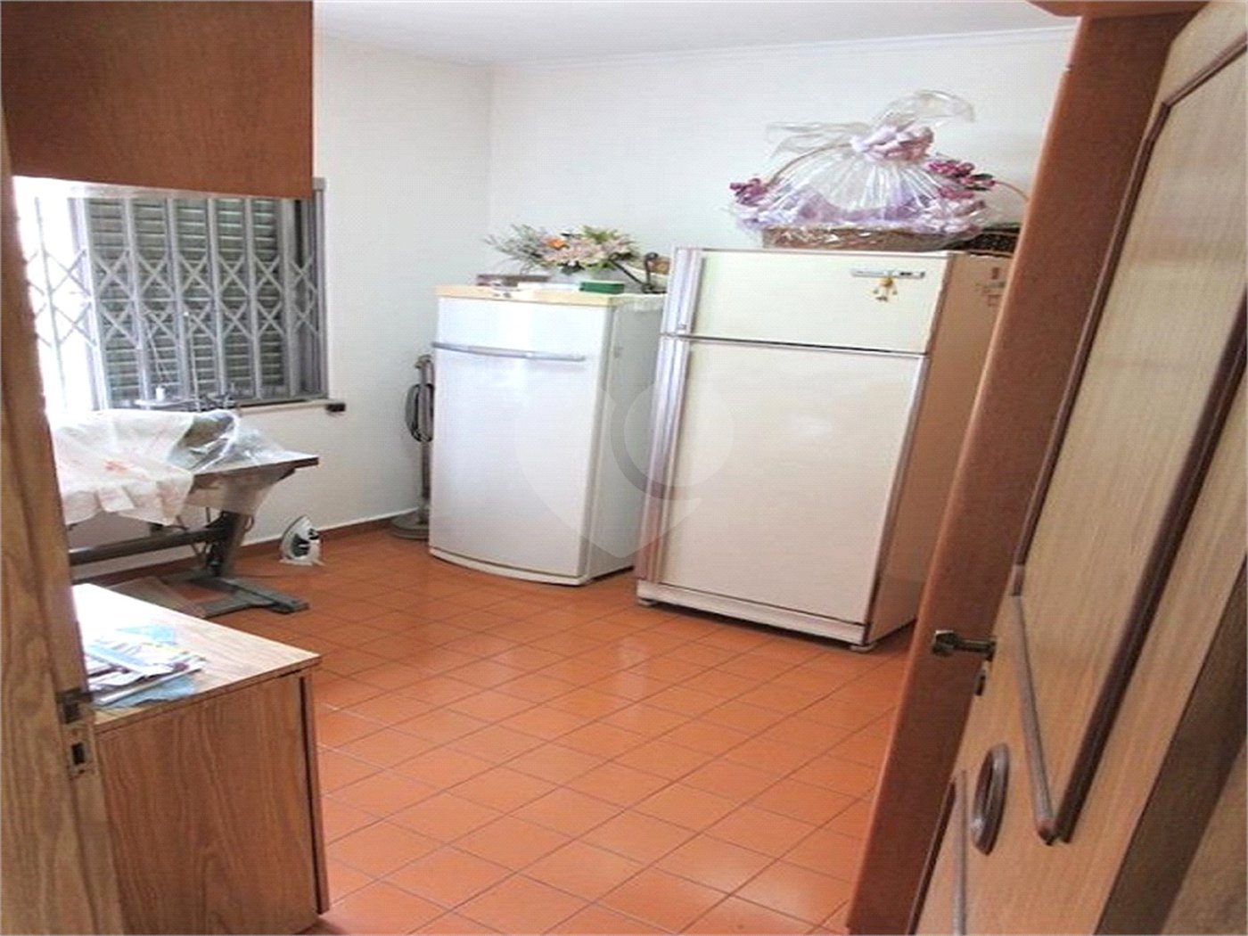 Excelente sobrado com terraço e jardim, 3 dormitórios 1 suíte.
