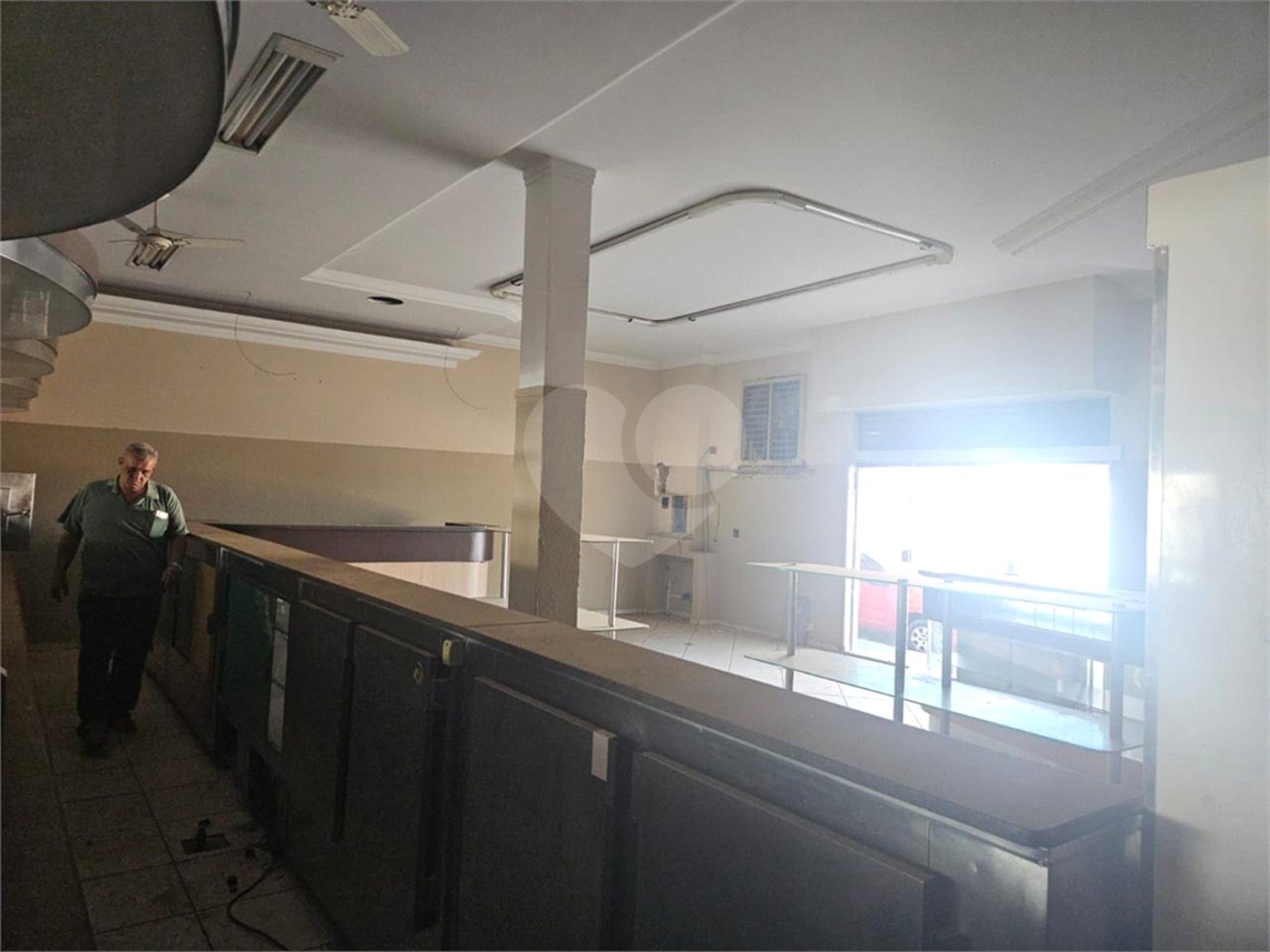 Salão Comercial 238m² Jardim São João Batista