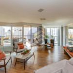 Duplex à venda com 3 quartos, sendo 3 suítes, em Vila Suzana 287m²