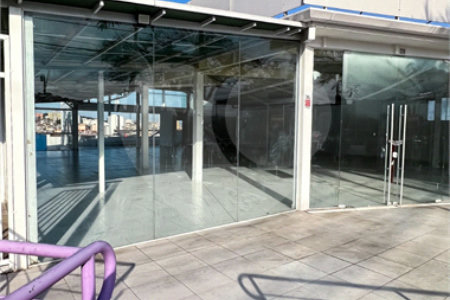 Lindo Salão Comercial para locação com 924m2 no Centro de Atibaia