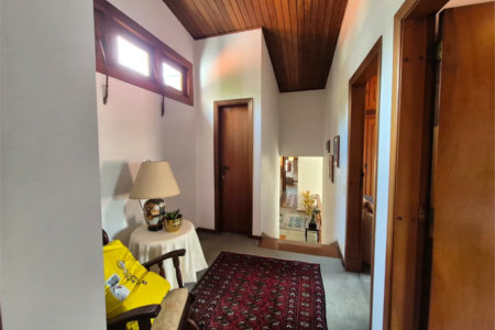 Casa de Vila à venda ou para alugar com 4 quartos, sendo 2 suítes, em Jardim Leonor, São Paulo, SP