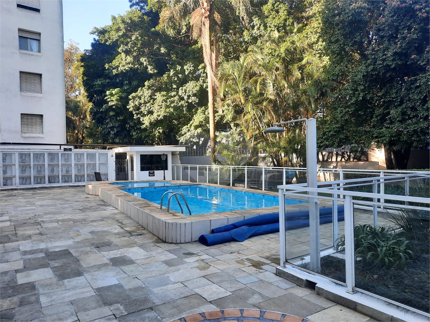 Apartamento à venda com 3 quartos, sendo 1 suíte,  em Alto da Boa Vista, São Paulo, SP