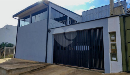 Casa à venda com 3 quartos, sendo 1 suíte, no condomínio Balneário Santo Antonio - Broa, Itirapina - SP