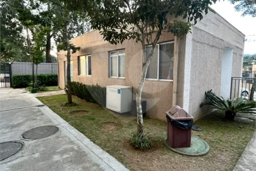 Apartamento a Venda com 2 Dormitórios Jaraguá / SP