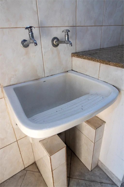 Sobrado à venda com 3 quartos, sendo 1 suíte, em Jardim Ester, São Paulo, SP