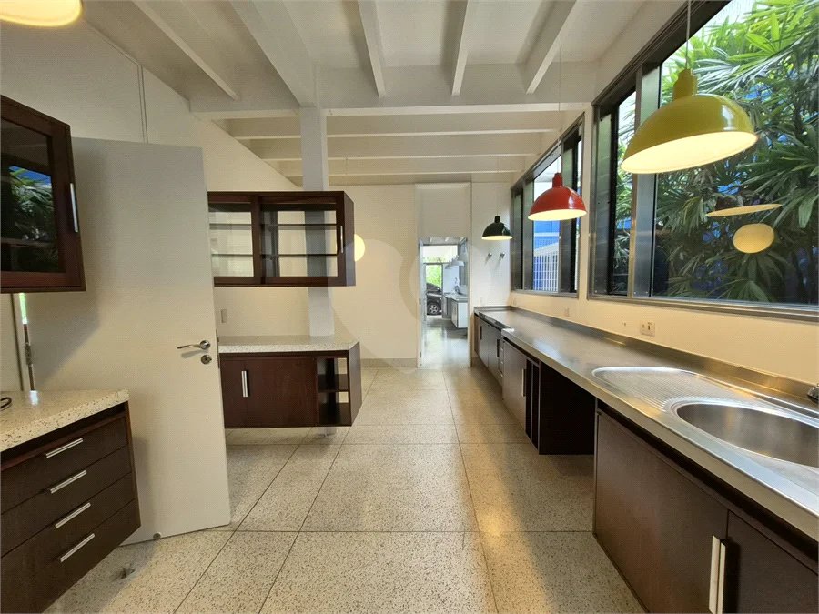 Casa a venda ou locação no Tamboré 1