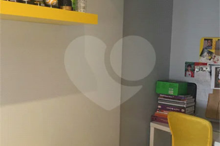 Apartamento na Mooca com 204 m² com vista maravilhosa, sendo 3 suítes e 4vagas.