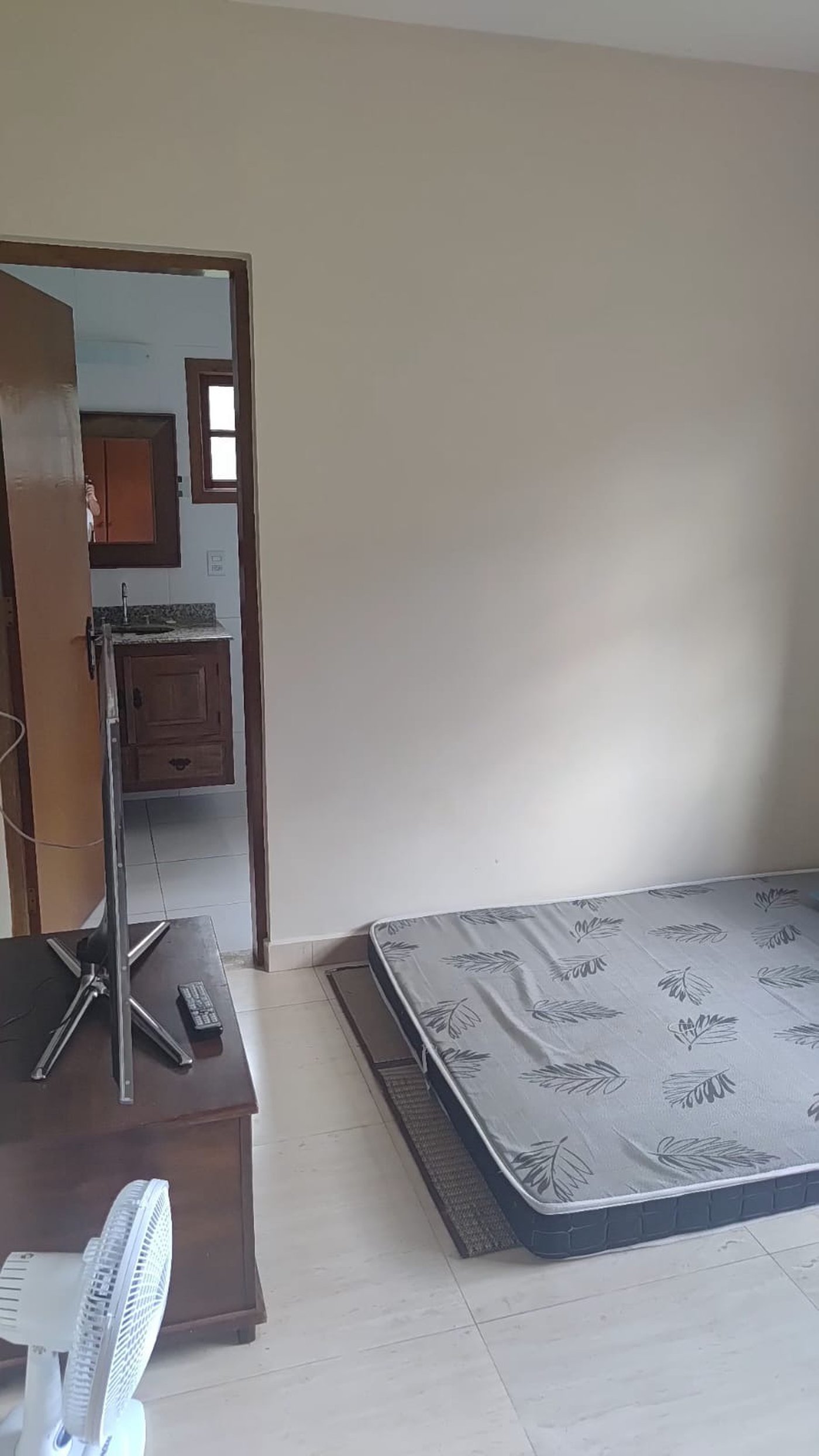 Casa à venda com 3 quartos, sendo 2 suítes, no condomínio Cafezal VI, Itupeva - SP