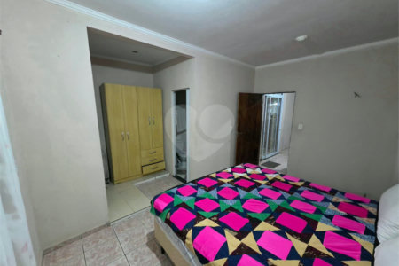 Sobrado 5 quartos.