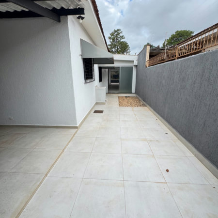 Casa para alugar com 3 quartos, sendo 1 suíte,  em Santos Dumont, Três Lagoas, MS