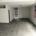 SOBRADO DE 426,0 M² COM 04 SUITES, SALÃO DE FESTAS, 06 VAGAS,06 BANHEIROS E PISCINA PARA LOCAÇÃO OU VENDA NO BARRO BRANCO