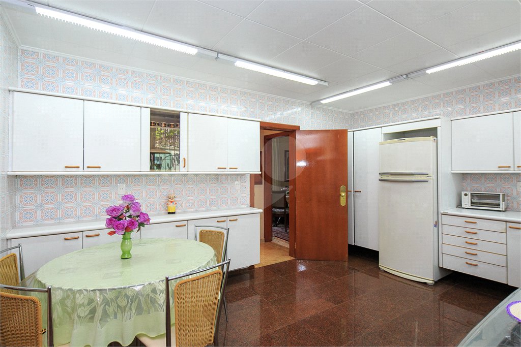 Casa Térrea à venda com 4 suítes em Jardim Marajoara, São Paulo, SP
