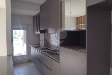 Apartamento no Edifício Monet á venda