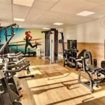 Apartamento com 2 quartos, 1 suíte, varanda gourmet, churrasqueira, lazer completo.