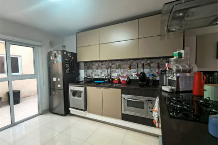 Sobrado à Venda MOBILIADO com 192m² no coração do Jardim Bonfiglioli