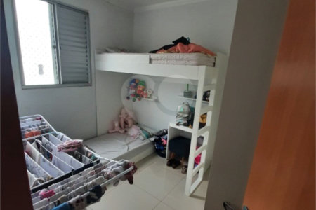 Apartamento no Condomínio Residencial Monte Logan