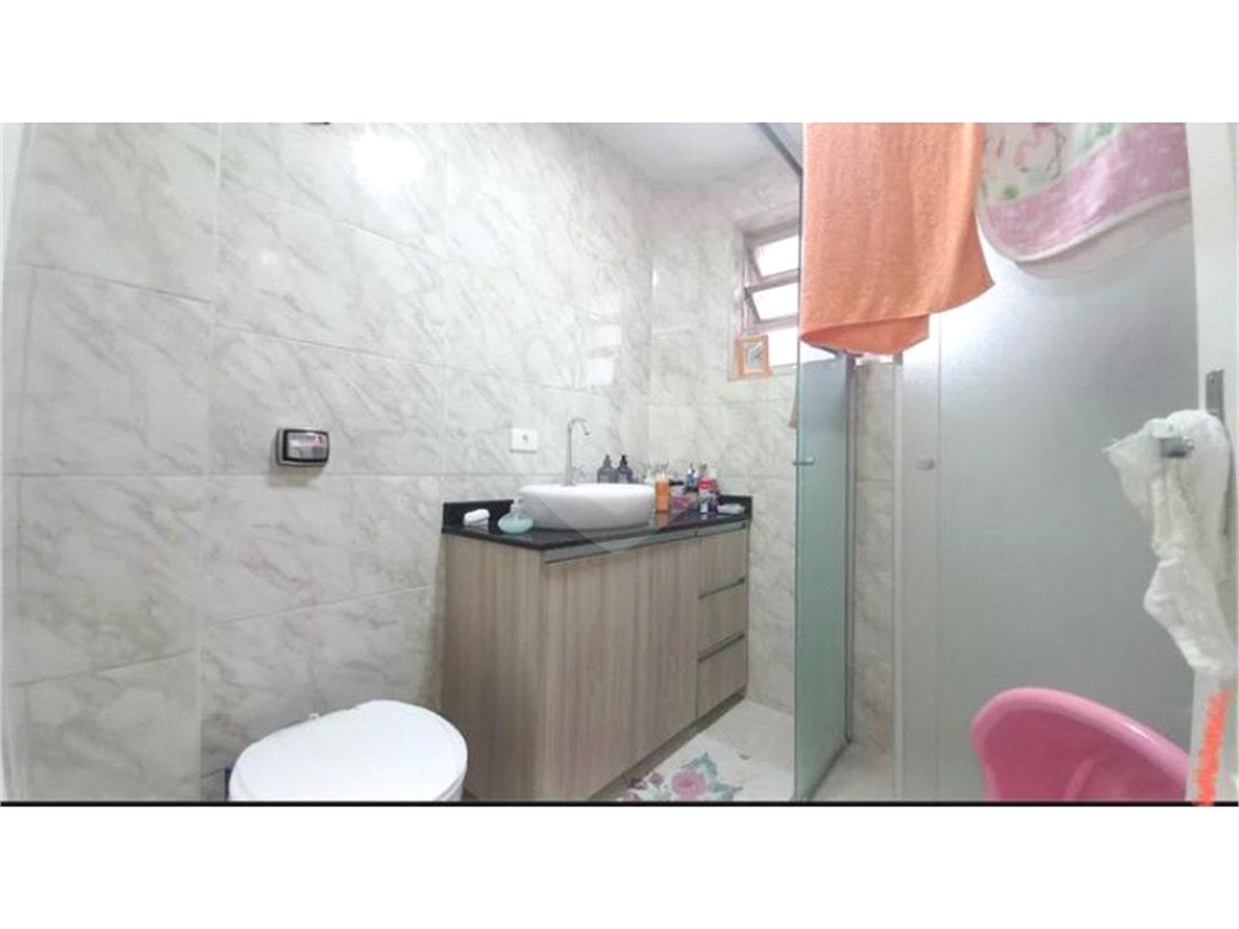 2 quartos e vaga de garagem