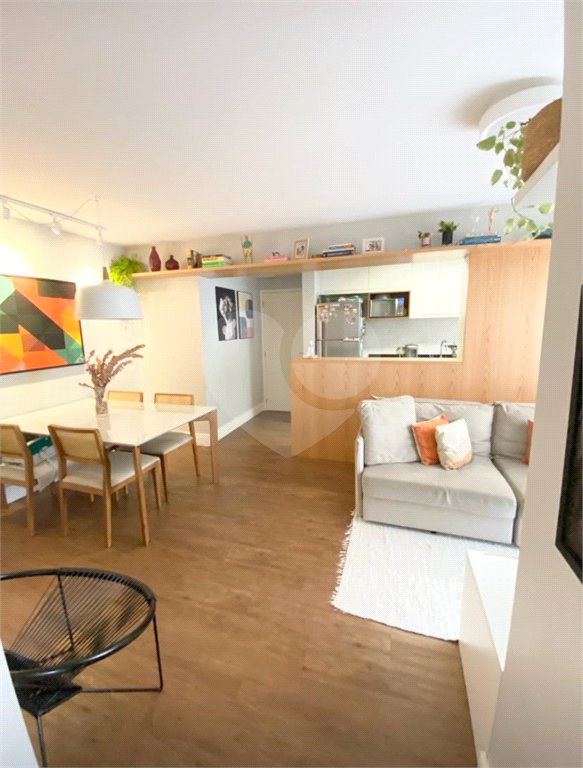 Apartamento à venda Vila Gumercindo - 2 dormitórios, 1 suíte, 1 vaga