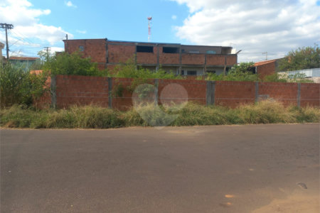 Terreno para venda contendo 300,00 m² de área total.