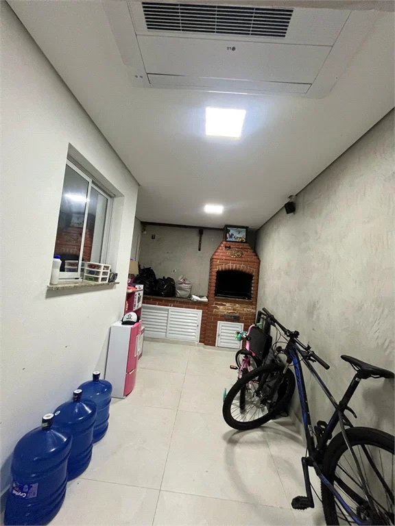 Amplo, bem distribuído e com excelente iluminação natural, este imóvel é ideal para quem busca conforto, privacidade e qualidade de vida