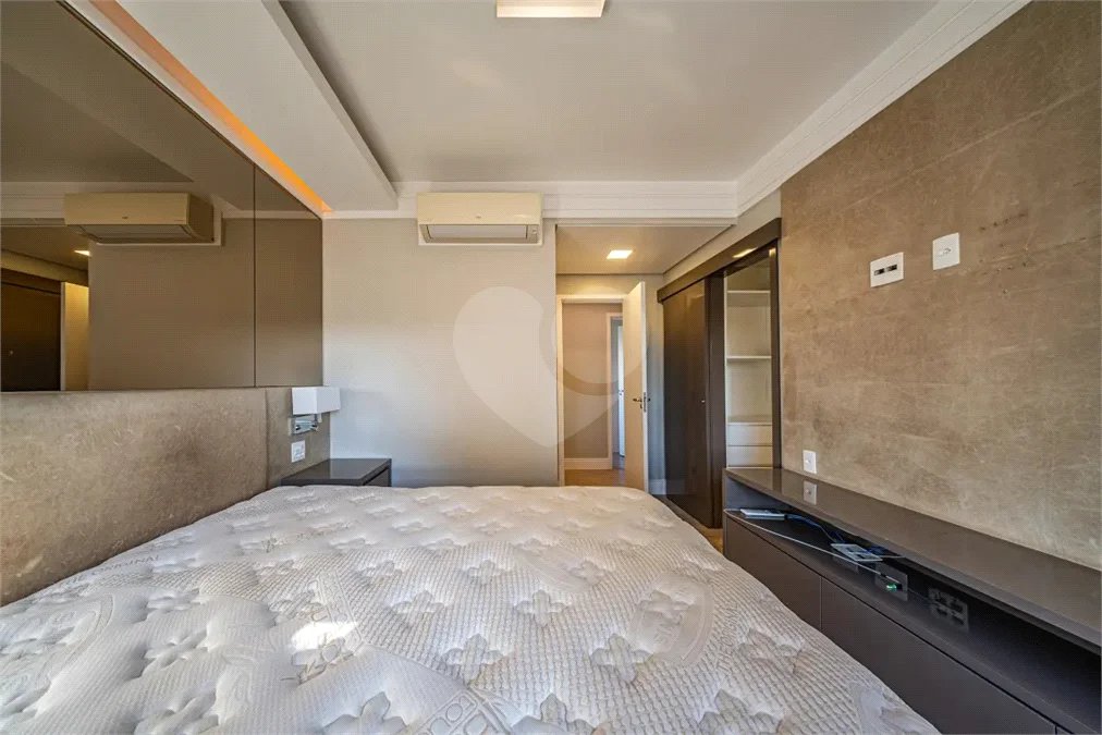 Apartamento à venda com 3 suítes em Jardim Fonte do Morumbi, São Paulo, SP