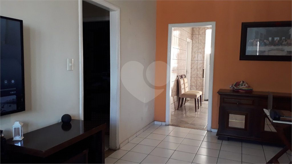 BELA CASA 274 M² C/ 3 QUARTOS 1 SALA 1 COZINHA 3 BANHEIROS 2 VAGAS Para Estacionamento coberta P/ VENDA NA V N Cachoeirinha