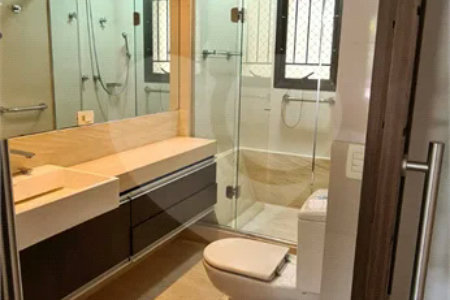 Apartamento à venda no Campo Belo com 110m², 03 dormitórios sendo 01 suite, 2 vagas - São Paulo/S