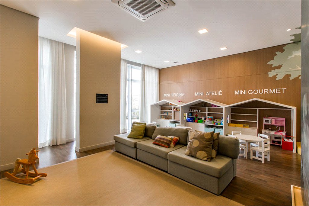 Apartamento à venda na Vila Mariana de 100m² com 3 dormitórios, 2 suítes, 2 vagas e lazer