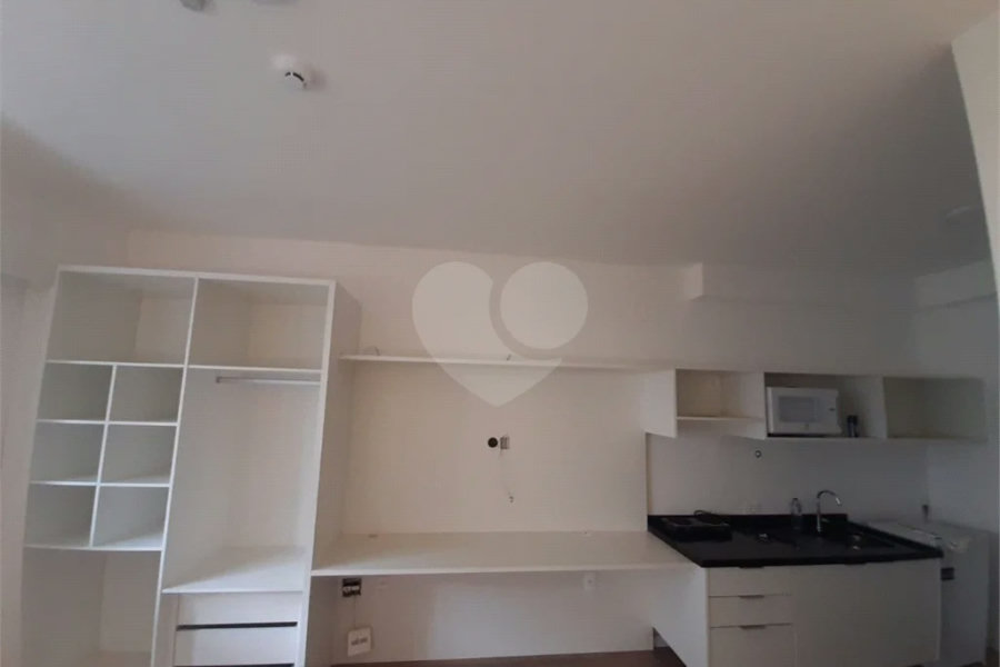 Studio 29 m² Próximo Metrô Paraíso na Aclimação