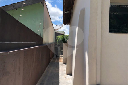 Casa para venda no Centro.