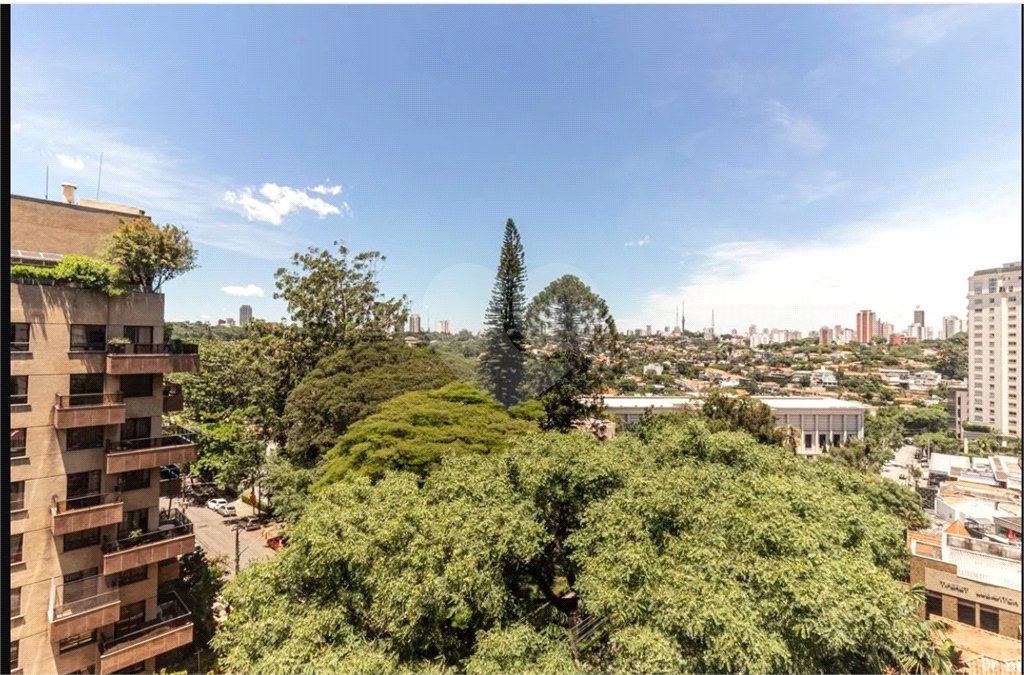 Excelente apto ao lado do Parque Buenos Aires!