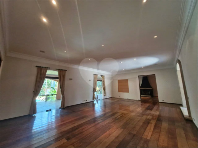 Casa à venda ou para alugar com 4 suítes em Alto da Boa Vista, São Paulo, SP
