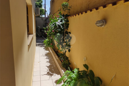 Sobrado à venda com 3 quartos, sendo 1 suíte, em Vila Mascote, São Paulo, SP