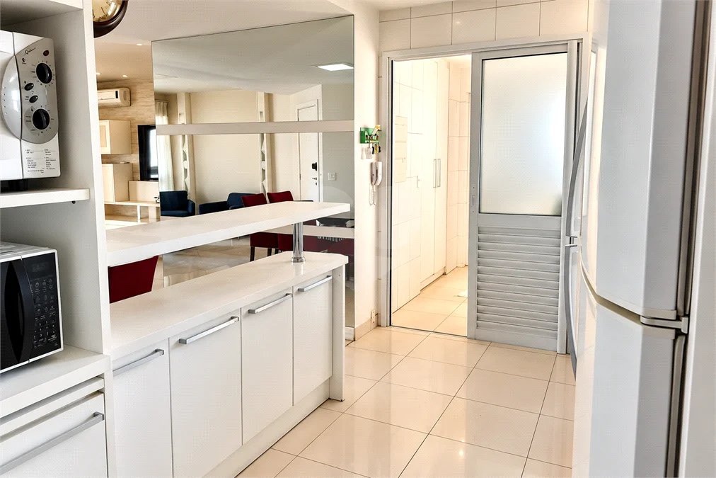 Vila Olímpia - | 128 m² | 3 Suítes | 4 Vagas - Condomínio Clube