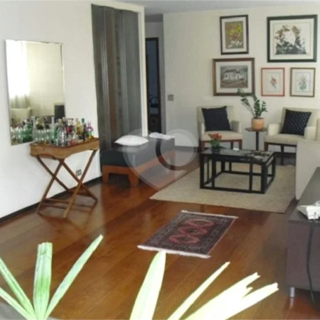 Apartamento à venda com 4 quartos, sendo 1 suíte, em Campo Belo, São Paulo, SP