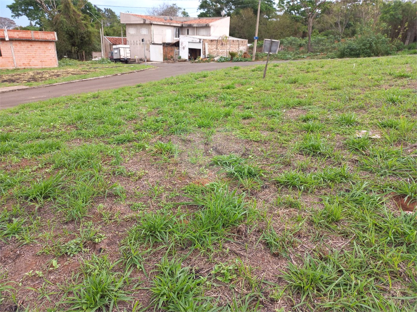 Terreno no Prolongamento Jardim das Torres.