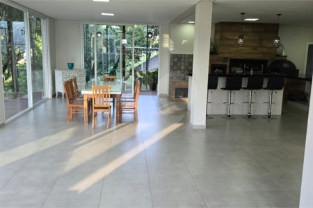Casa à venda com 7 quartos, sendo 5 suítes, em Residencial Jardim Primavera, Louveira, SP