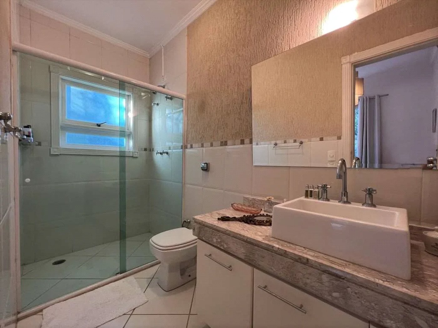 Casa à venda com 4 suítes em Vila Santo Antônio, Cotia, SP